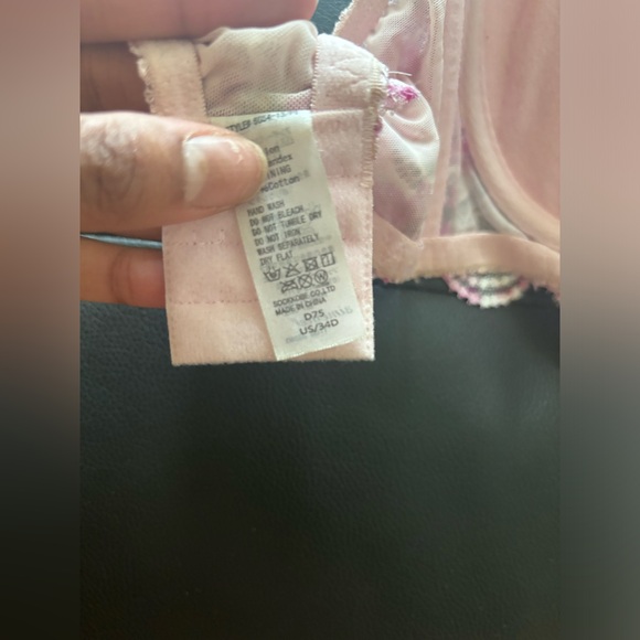 Supportive bra - Picture 2 of 4